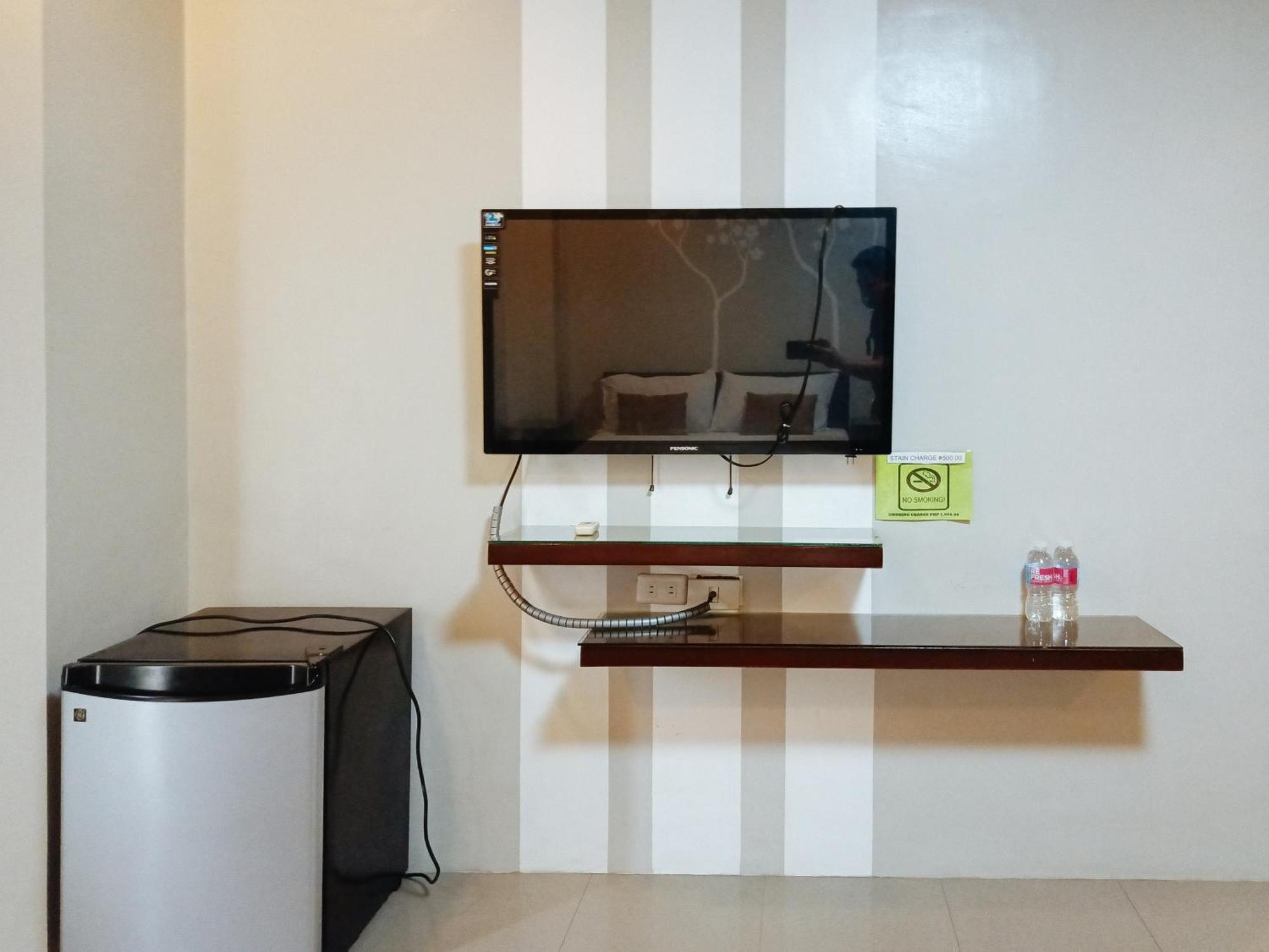 Hotel Juliana By Reddoorz ตูกิกาเราซิตี้ ภายนอก รูปภาพ