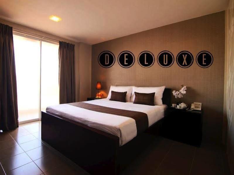 Hotel Juliana By Reddoorz ตูกิกาเราซิตี้ ภายนอก รูปภาพ